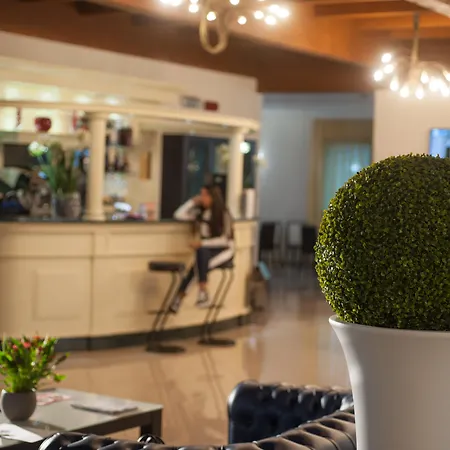 Hotel As Sempione Fiera 4*
