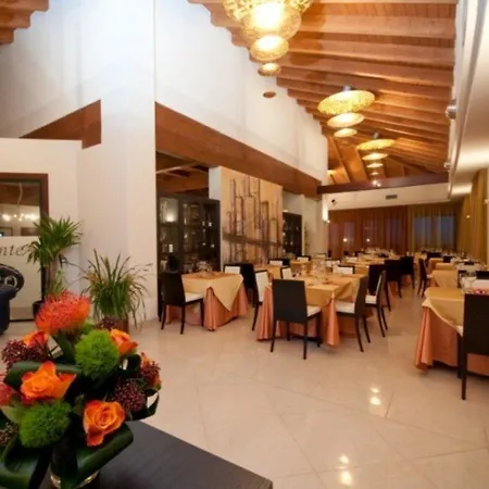 Hotel As Sempione Fiera 4*